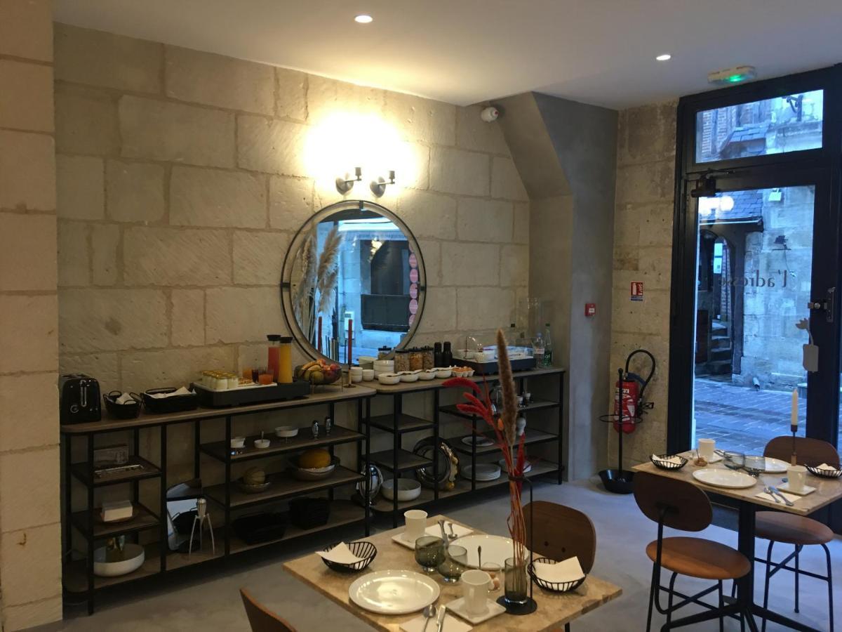 Hotel L'Adresse Тур Екстериор снимка