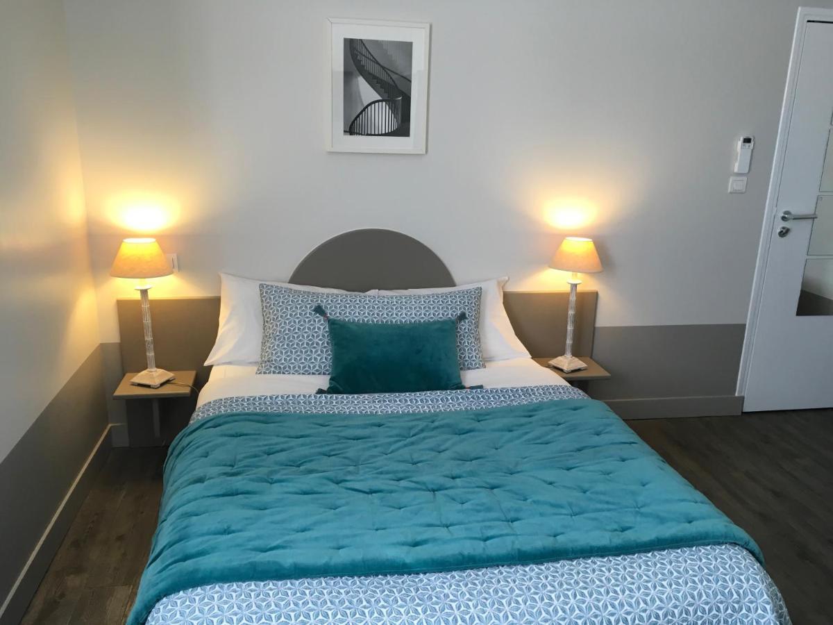 Hotel L'Adresse Тур Екстериор снимка