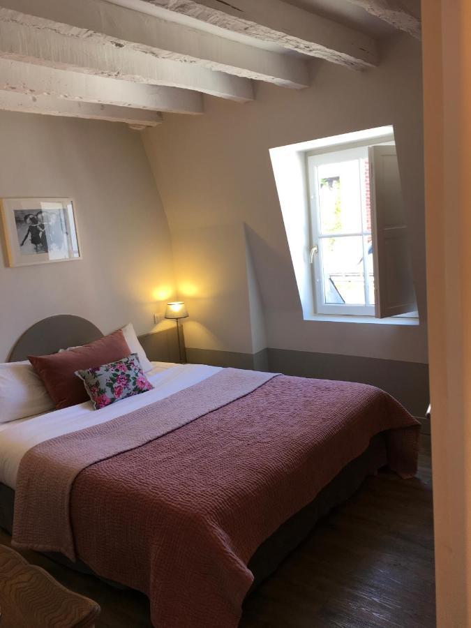 Hotel L'Adresse Тур Екстериор снимка