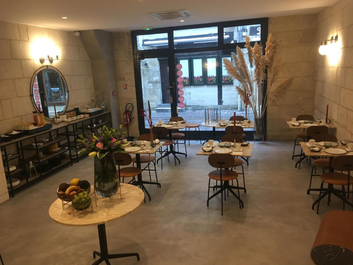 Hotel L'Adresse Тур Екстериор снимка