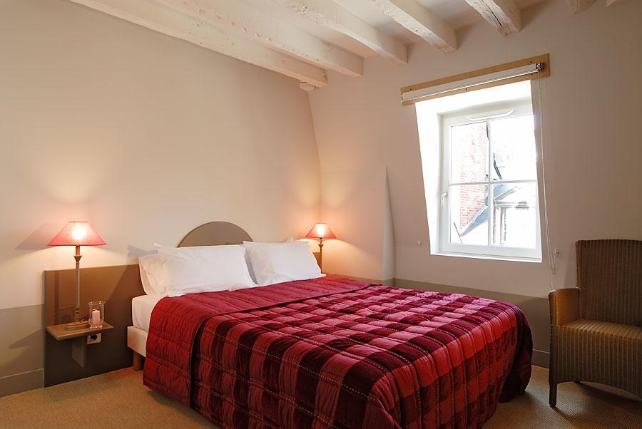 Hotel L'Adresse Тур Екстериор снимка